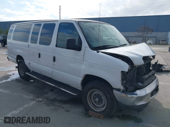 2013 Ford Econoline Passenger XL z VIN 1FBSS3BL4DDA83236, wystawiony jako IAAI lot #41477441 z przebiegiem 164 210 mil mil oraz . Historia ofert i sprzedaży dostępna na DreamBid. Obrazek 1.