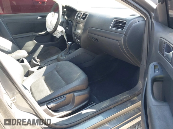 2011 Volkswagen Jetta SE с VIN 3VWDZ7AJ1BM371446, выставлен на аукционе IAAI как лот 42051315 с пробегом 129 529 миль миль и . История ставок и продаж доступна на DreamBid. Изображение 5.