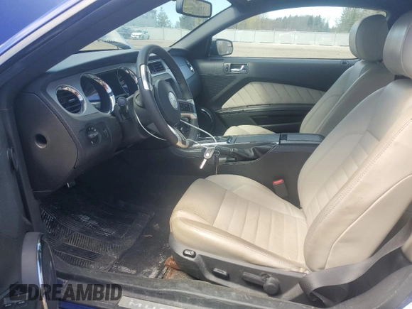 2014 Ford Mustang V6 with VIN 1ZVBP8AM9E5317478, listed as a Copart auction lot 53539755 with 305,642 mi miles and Salvage Title. Bid and sale history available at carsss.com. Image 7.