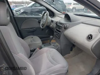 2003 Saturn ION ION 2 z VIN 1G8AJ52F23Z178731, wystawiony jako IAAI lot #41953863 z przebiegiem 195 111 mil mil oraz . Historia ofert i sprzedaży dostępna na DreamBid. Obrazek 5.