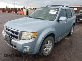 2008 Ford Escape Hybrid с VIN 1FMCU59HX8KE47325, выставлен на аукционе IAAI как лот 42520000 с пробегом 171 528 миль миль и . История ставок и продаж доступна на DreamBid. Изображение 2.