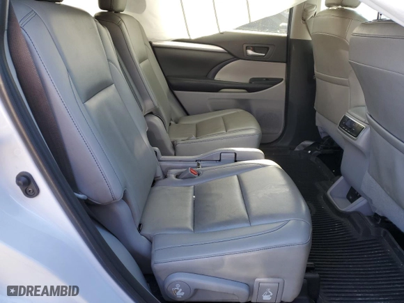 2019 Toyota Highlander SE with VIN 5TDJZRFH1KS563702, listed as a Copart auction lot 42927035 with 0 mi miles and Salvage Title. Bid and sale history available at carsss.com. Image 11.