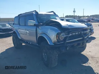 2024 Ford Bronco Outer Banks with VIN 1FMEE8BP9RLA09450, listed as a IAAI auction lot 41672389 with 11,454 mi miles. Bid and sale history available at carsss.com. Image 1.