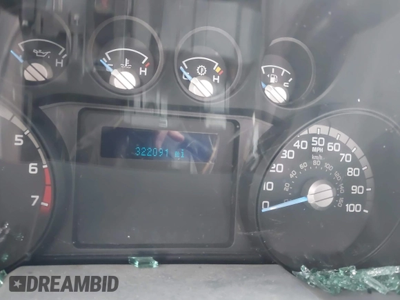 2013 Ford F-250 XL with VIN 1FT7X2B60DEB47659, listed as a IAAI auction lot 41517499 with 322,091 mi miles and . Bid and sale history available at DreamBid. Image 7.