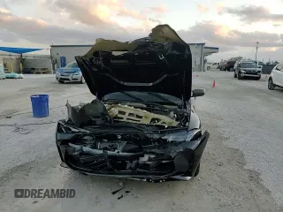 2025 BMW M3 Competition xDrive z VIN WBS33HJ01SFT73803, wystawiony jako Copart lot #85042904 z przebiegiem Nie podano mil oraz Szkoda całkowita • Salvage title. Historia ofert i sprzedaży dostępna na DreamBid. Obrazek 10.
