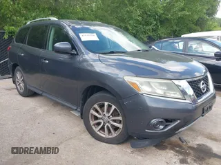 2014 Nissan Pathfinder Platinum with VIN 5N1AR2MM7EC723672, listed as a IAAI auction lot 42532350 with 151,566 mi miles and . Bid and sale history available at DreamBid. Image 1.