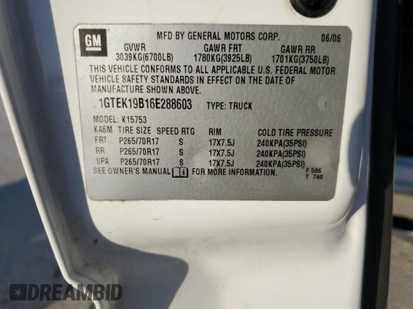 2006 GMC Sierra 1500 Work Truck z VIN 1GTEK19B16E288603, wystawiony jako Copart lot #73325264 z przebiegiem 92 005 mil mil oraz Szkoda całkowita • Salvage title. Historia ofert i sprzedaży dostępna na DreamBid. Obrazek 12.