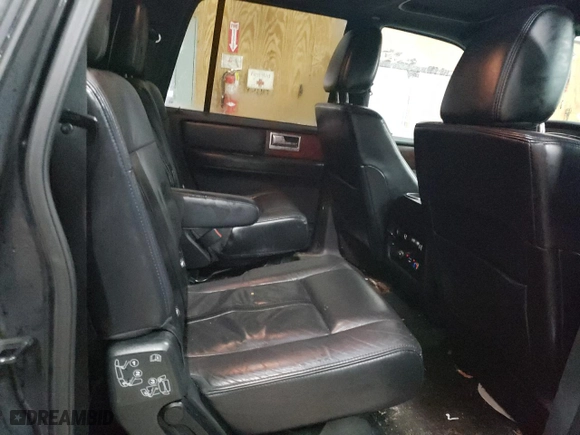 2015 Lincoln Navigator L with VIN 5LMJJ3JT2FEJ01170, listed as a Copart auction lot 87528235 with 167,260 mi miles and Clean Title. Bid and sale history available at carsss.com. Image 11.
