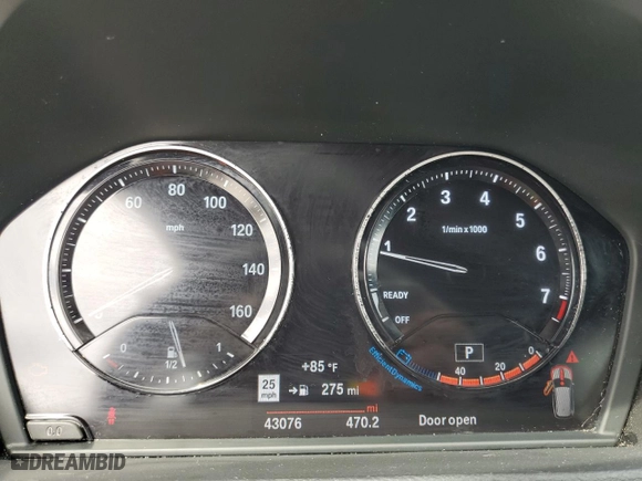 2019 BMW X1 sDrive28i with VIN WBXHU7C5XK5L11614, listed as a Copart auction lot 50400085 with 43,076 mi miles and Salvage Title. Bid and sale history available at carsss.com. Image 9.
