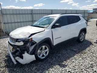 2024 Jeep Compass Latitude with VIN 3C4NJDBN0RT606644, listed as a Copart auction lot 52493185 with 23,710 mi miles and Clean Title. Bid and sale history available at carsss.com. Image 1.
