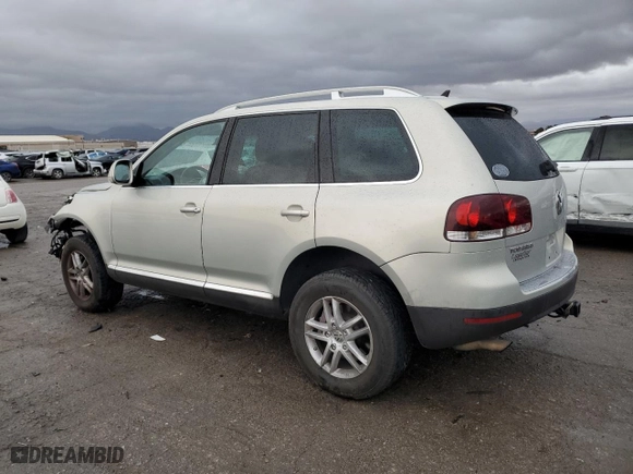 2008 Volkswagen Touareg 2 V6 with VIN WVGBE77L78D067570, listed as a Copart auction lot 45532475 with 0 mi miles and Salvage Title. Bid and sale history available at carsss.com. Image 2.