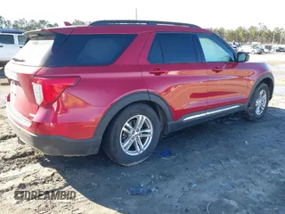 2020 Ford Explorer XLT with VIN 1FMSK7DH6LGA23236, listed as a IAAI auction lot 41733624 with 116,556 mi miles. Bid and sale history available at carsss.com. Image 4.