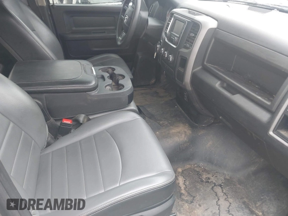 2022 Ram 1500 Tradesman z VIN 1C6RR6FG9NS222835, wystawiony jako IAAI lot #42156693 z przebiegiem 71 564 mil mil oraz . Historia ofert i sprzedaży dostępna na DreamBid. Obrazek 5.