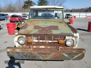 1967 Ford Bronco z VIN U15FLA88482, wystawiony jako Copart lot #47765575 z przebiegiem 69 436 mil mil oraz Czysty tytuł • Clean title. Historia ofert i sprzedaży dostępna na DreamBid. Obrazek 5.
