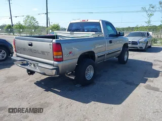 2002 Chevrolet Silverado 1500 LS with VIN 1GCEK14T72Z240266, listed as a IAAI auction lot 41948675 with 1 mi miles. Bid and sale history available at carsss.com. Image 4.