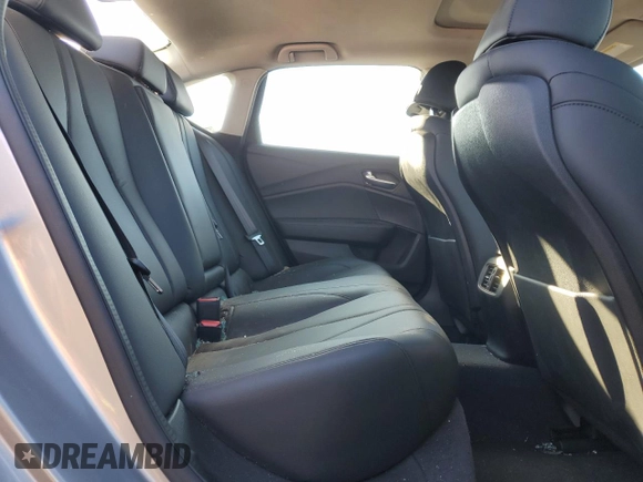 2021 Acura TLX z VIN 19UUB5F31MA011939, wystawiony jako Copart lot #46523975 z przebiegiem 38 886 mil mil oraz Nie do naprawy • Non repairable. Historia ofert i sprzedaży dostępna na DreamBid. Obrazek 10.