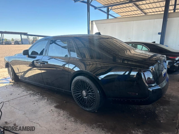 2018 Rolls-Royce Phantom with VIN SCA687S53JU104584, listed as a Copart auction lot 67137354 with NaN miles and Salvage Title. Bid and sale history available at carsss.com. Image 2.