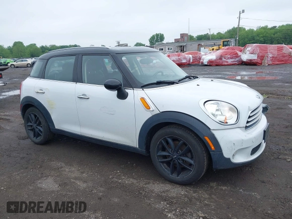 2013 MINI Countryman with VIN WMWZB3C53DWM08244, listed as a IAAI auction lot 42281364 with 139,894 mi miles and . Bid and sale history available at DreamBid. Image 19.