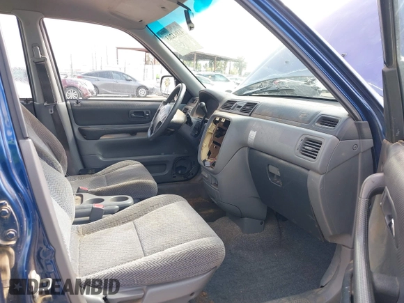 1998 Honda CR-V LX with VIN JHLRD1845WC078826, listed as a IAAI auction lot 41893203 with 198,236 mi miles and . Bid and sale history available at DreamBid. Image 5.