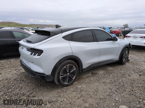 2021 Ford Mustang Mach-E Select z VIN 3FMTK1RM4MMA43693, wystawiony jako Copart lot #53386005 z przebiegiem 40 450 mil mil oraz Szkoda całkowita • Salvage title. Historia ofert i sprzedaży dostępna na DreamBid. Obrazek 3.
