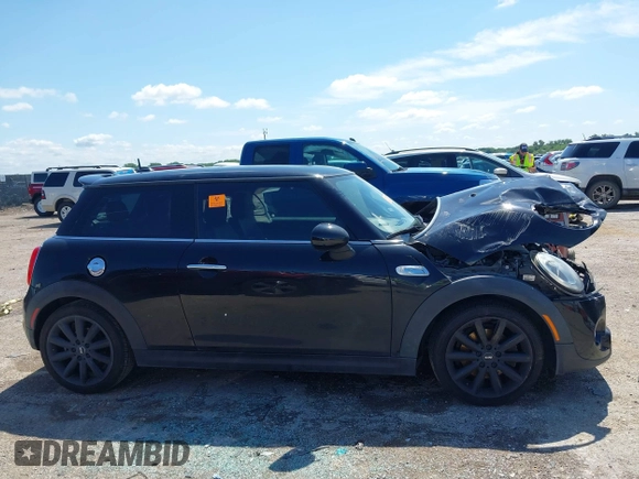 2016 MINI Hardtop S with VIN WMWXP7C51G3B49102, listed as a IAAI auction lot 42443771 with 97,626 mi miles and . Bid and sale history available at DreamBid. Image 13.