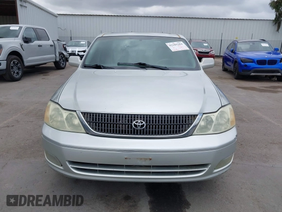 2001 Toyota Avalon XL with VIN 4T1BF28B11U183312, listed as a IAAI auction lot 42185284 with 319,027 mi miles and . Bid and sale history available at DreamBid. Image 12.
