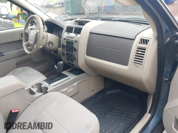 2010 Ford Escape XLT с VIN 1FMCU9DG4AKD05189, выставлен на аукционе IAAI как лот 42507467 с пробегом 83 819 миль миль и . История ставок и продаж доступна на DreamBid. Изображение 5.