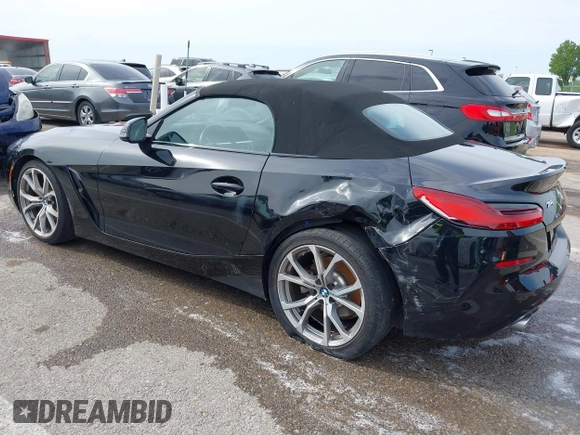 2020 BMW Z4 sDrive30i с VIN WBAHF3C06LWW54465, выставлен на аукционе IAAI как лот 42086908 с пробегом 22 494 миль миль и . История ставок и продаж доступна на DreamBid. Изображение 3.