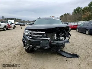 2021 Volkswagen Atlas Cross Sport 3.6L V6 SE w/Technology R-Line with VIN 1V2NE2CAXMC215542, listed as a Copart auction lot 84109954 with 63,525 mi miles and Salvage Title. Bid and sale history available at carsss.com. Image 12.