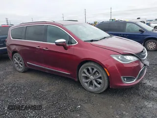 2017 Chrysler Pacifica Limited with VIN 2C4RC1GG4HR634730, listed as a IAAI auction lot 41424698 with 91,241 mi miles and . Bid and sale history available at DreamBid. Image 1.