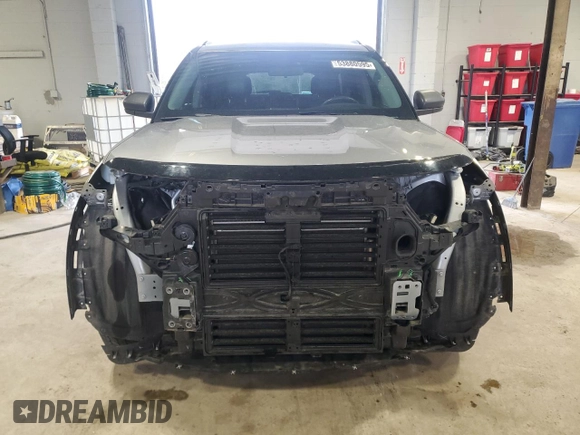 2022 Ford Explorer XLT with VIN 1FMSK8DH4NGB25448, listed as a Copart auction lot 53880595 with 61,705 mi miles and Salvage Title. Bid and sale history available at DreamBid. Image 5.