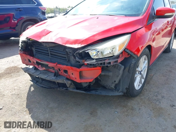 2015 Ford Focus SE with VIN 1FADP3K25FL233415, listed as a IAAI auction lot 42074326 with 213,246 mi miles. Bid and sale history available at carsss.com. Image 6.