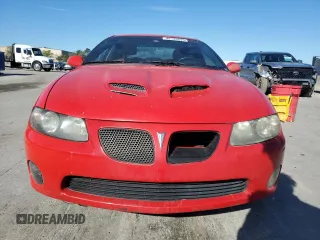 2006 Pontiac GTO z VIN 6G2VX12U46L833662, wystawiony jako Copart lot #48145245 z przebiegiem 66 828 mil mil oraz Tytuł czysty. Historia ofert i sprzedaży dostępna na DreamBid. Obrazek 5.