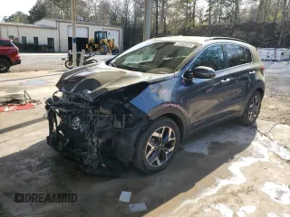 2020 Kia Sportage EX z VIN KNDPN3ACXL7643817, wystawiony jako Copart lot #51062875 z przebiegiem 69 991 mil mil oraz Szkoda całkowita • Salvage title. Historia ofert i sprzedaży dostępna na DreamBid. Obrazek 1.