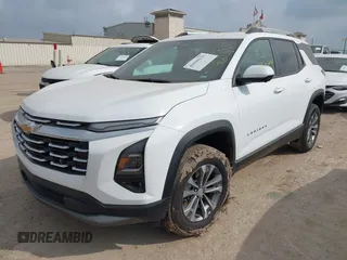2025 Chevrolet Equinox AWD LT with VIN 3GNAXPEG0SL225403, listed as a IAAI auction lot 41939132 with 9,788 mi miles. Bid and sale history available at carsss.com. Image 2.