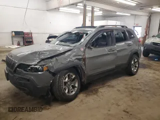 2019 Jeep Cherokee Trailhawk with VIN 1C4PJMBN2KD486964, listed as a Copart auction lot 87417674 with 40,978 mi miles and Salvage Title. Bid and sale history available at DreamBid. Image 1.