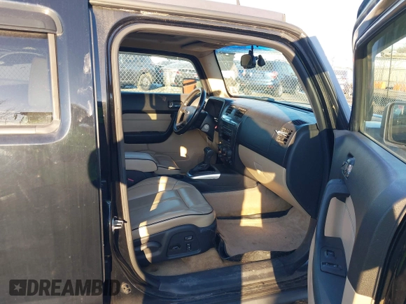 2006 Hummer H3 with VIN 5GTDN136668204393, listed as a IAAI auction lot 41436603 with 179,370 mi miles and . Bid and sale history available at DreamBid. Image 5.