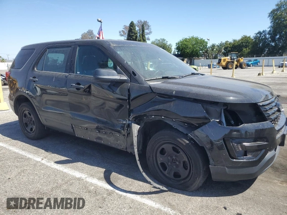 2017 Ford Police Interceptor Utility z VIN 1FM5K8AR4HGC34913, wystawiony jako Copart lot #58042205 z przebiegiem 73 298 mil mil oraz Szkoda całkowita • Salvage title. Historia ofert i sprzedaży dostępna na DreamBid. Obrazek 4.
