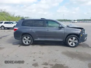 2011 Toyota Highlander Limited with VIN 5TDYK3EH8BS043420, listed as a IAAI auction lot 41936665 with 205,590 mi miles and . Bid and sale history available at DreamBid. Image 13.