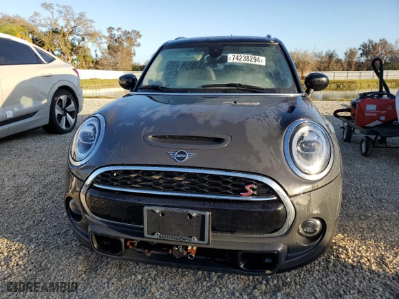 2021 MINI Hardtop 4 Door Cooper S with VIN WMWXU9C01M2P15282, listed as a Copart auction lot 74238294 with 0 miles and Non Repairable. Bid and sale history available at carsss.com. Image 5.
