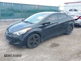 2013 Hyundai Elantra GLS z VIN 5NPDH4AE8DH406838, wystawiony jako IAAI lot #42186103 z przebiegiem 107 198 mil mil oraz . Historia ofert i sprzedaży dostępna na DreamBid. Obrazek 2.
