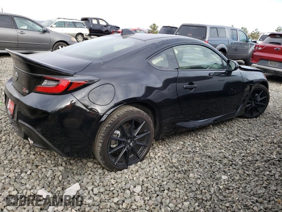 2023 Toyota GR86 Premium with VIN JF1ZNBE18P9763191, listed as a Copart auction lot 69793924 with 1,804 mi miles and Salvage Title. Bid and sale history available at carsss.com. Image 3.