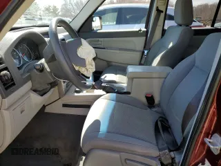 2008 Jeep Liberty Sport z VIN 1J8GN28K58W257772, wystawiony jako Copart lot #49958345 z przebiegiem 172 453 mil mil oraz Szkoda całkowita • Salvage title. Historia ofert i sprzedaży dostępna na DreamBid. Obrazek 7.