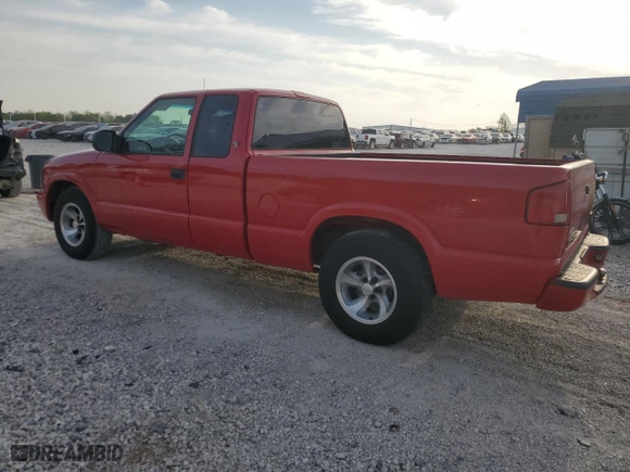 2002 GMC Sonoma SLS with VIN 1GTCS195828118247, listed as a Copart auction lot 53692135 with 198,055 mi miles and Clean Title. Bid and sale history available at carsss.com. Image 2.
