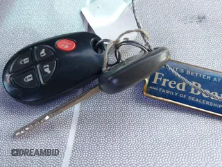 2017 Toyota Sienna LE Auto Access Seat с VIN 5TDKZ3DC9HS797877, выставлен на аукционе IAAI как лот 41778176 с пробегом 154 080 миль миль и . История ставок и продаж доступна на DreamBid. Изображение 11.