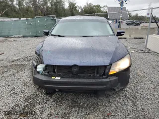 2012 Volkswagen Passat SE with VIN 1VWBH7A38CC108336, listed as a Copart auction lot 88443385 with 109,457 mi miles and Salvage Title. Bid and sale history available at carsss.com. Image 5.