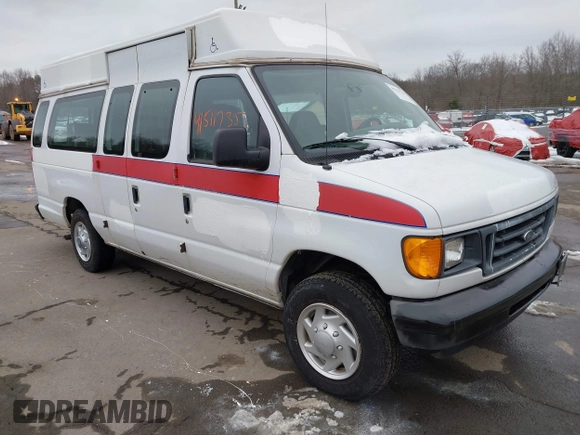 2007 Ford Econoline Cargo Commercial with VIN 1FTNS24WX7DB24757, listed as a IAAI auction lot 41511735 with 205,833 mi miles and . Bid and sale history available at DreamBid. Image 1.