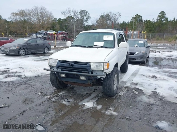 2002 Toyota 4Runner SR5 with VIN JT3GN86R620228645, listed as a IAAI auction lot 41427161 with 1 mi miles. Bid and sale history available at carsss.com. Image 2.