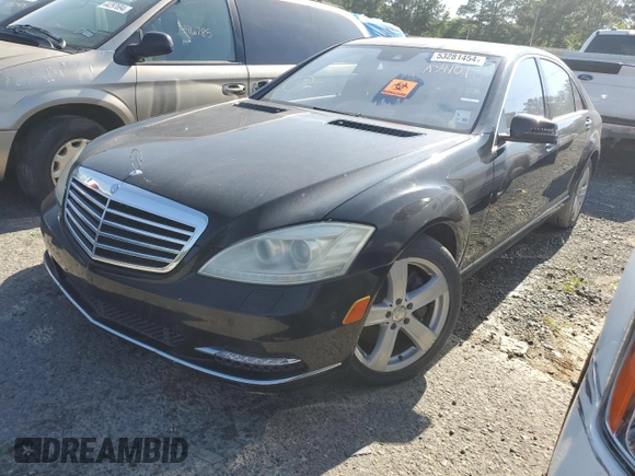 2010 Mercedes-Benz S 550 z VIN WDDNG8GB5AA341015, wystawiony jako Copart lot #53281454 z przebiegiem 101 857 mil mil oraz Szkoda całkowita • Salvage title. Historia ofert i sprzedaży dostępna na DreamBid. Obrazek 1.