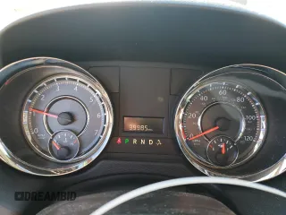 2015 Chrysler Town & Country LX with VIN 2C4RC1AG2FR675606, listed as a Copart auction lot 88864295 with 39,985 mi miles and Clean Title. Bid and sale history available at carsss.com. Image 9.